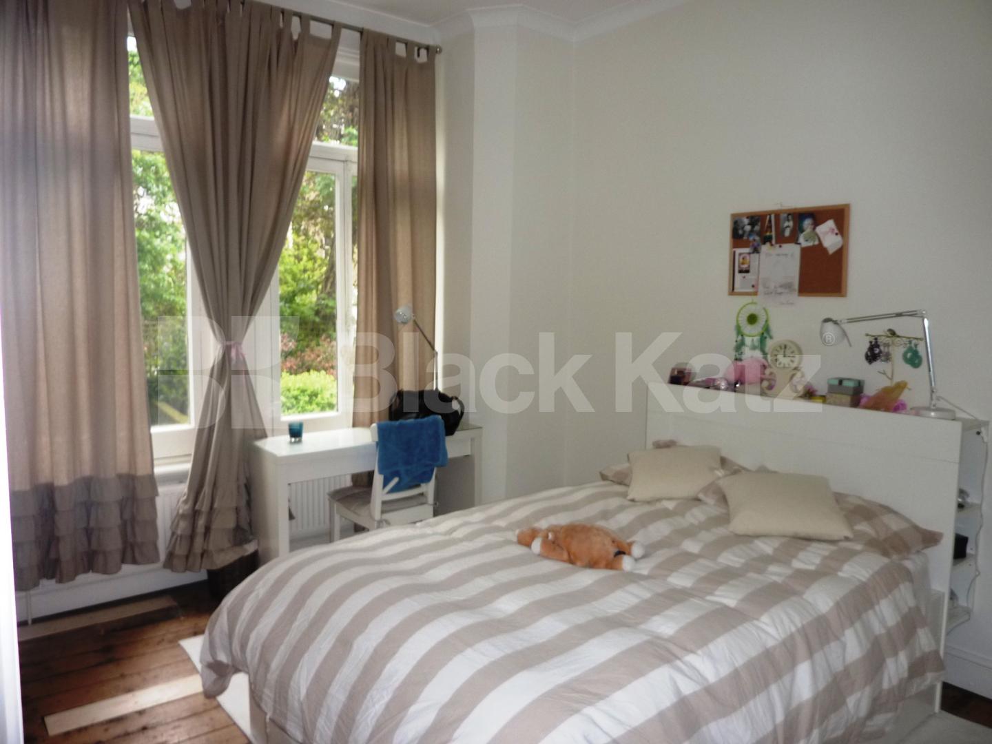 			NEW INSTRUCTION!, 2 Bedroom, 1 bath, 1 reception Flat			 Primrose Gardens, BELSIZE PARK 